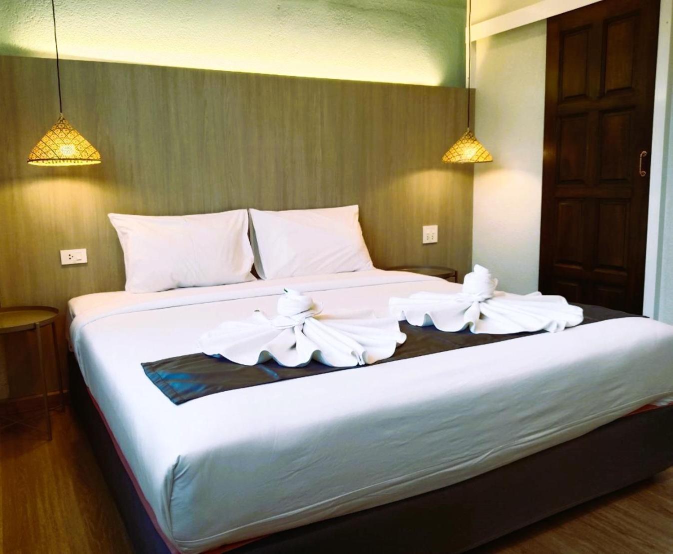 Eastique Hotel Koh Chang Трат Екстериор снимка