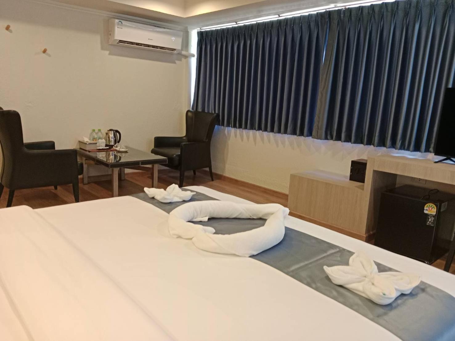 Eastique Hotel Koh Chang Трат Екстериор снимка