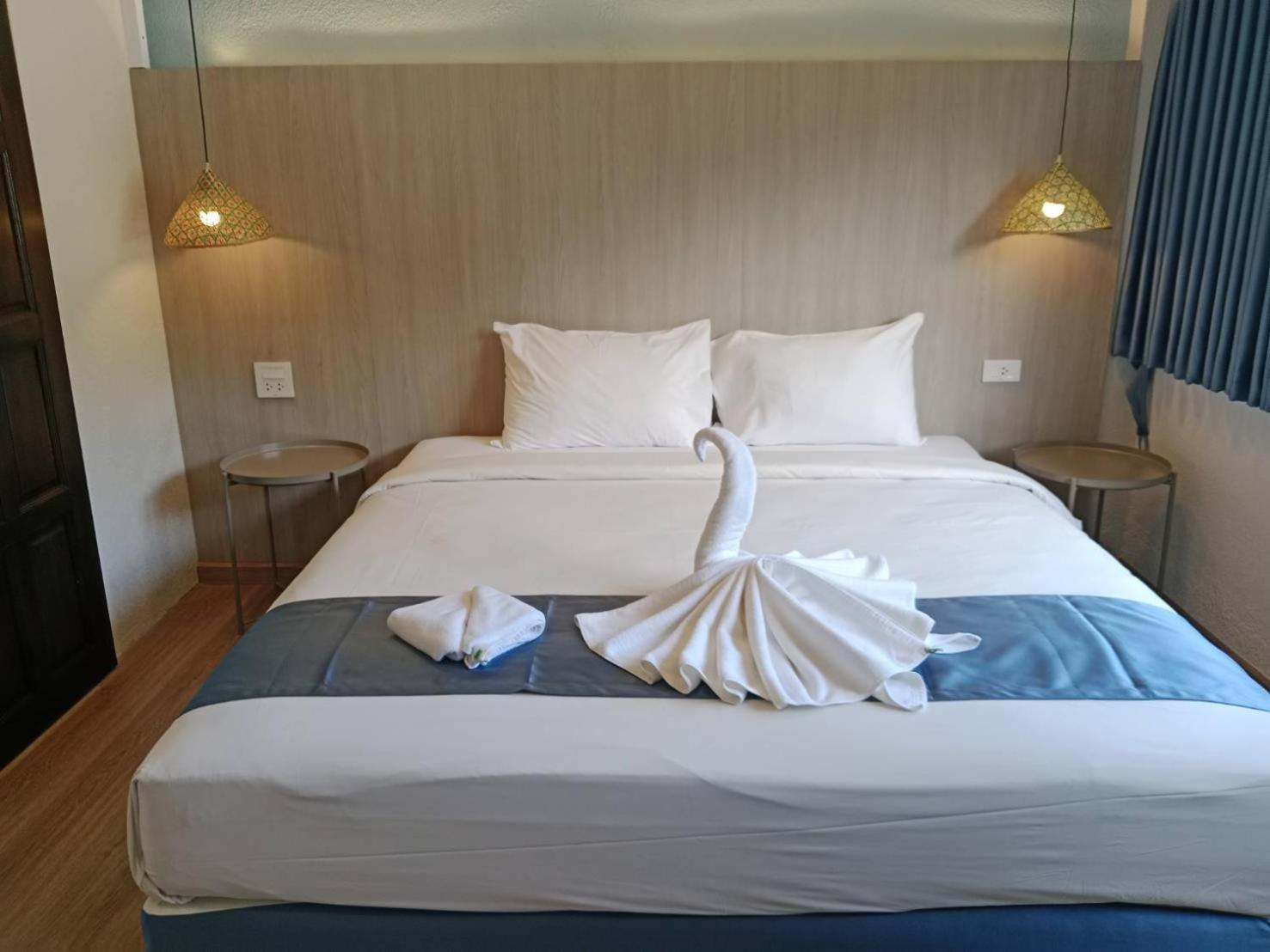 Eastique Hotel Koh Chang Трат Екстериор снимка